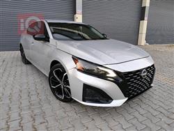 نیسان ئەلتیما